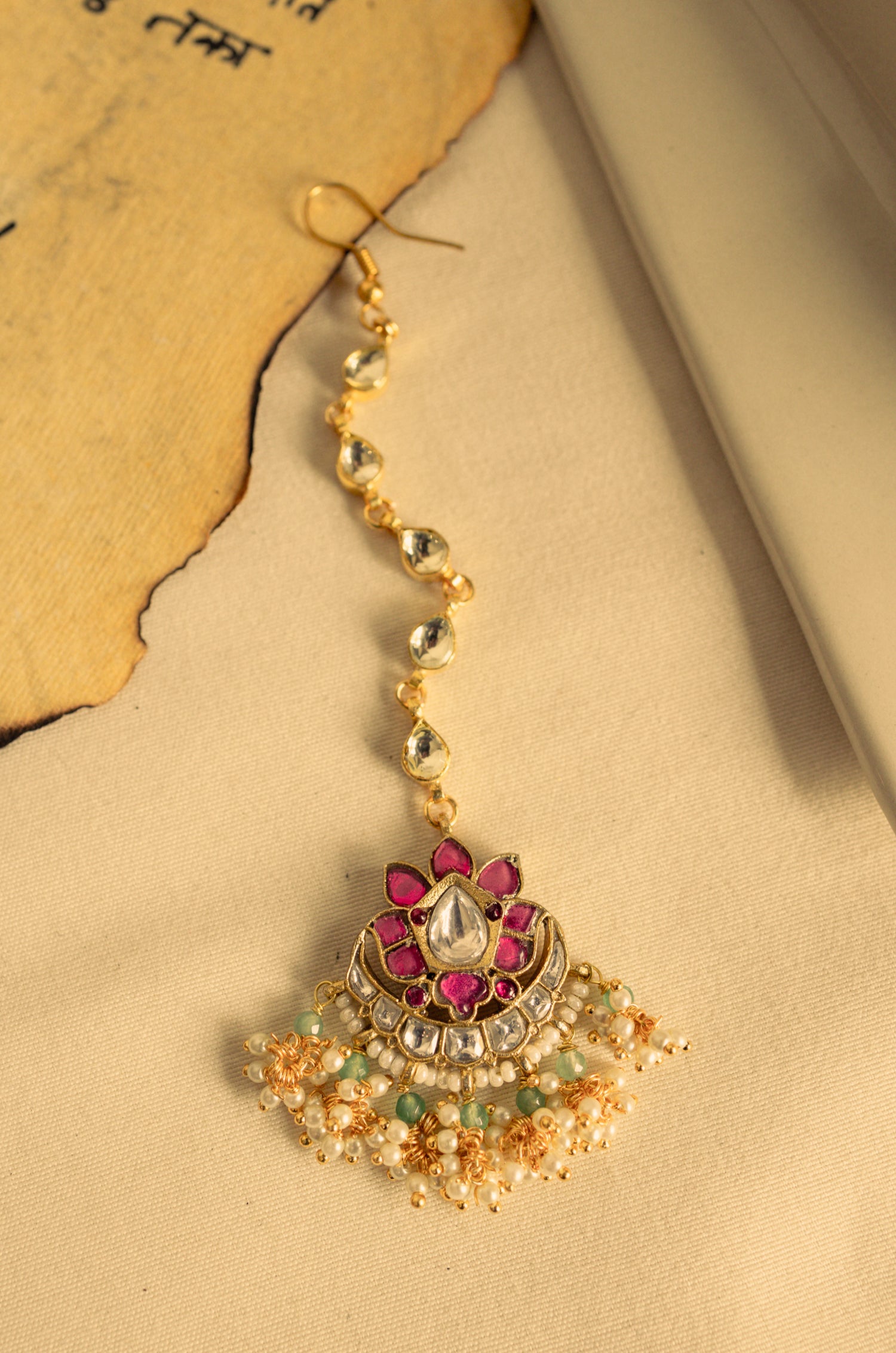 Gaurika Pink Kundan Maangtikka
