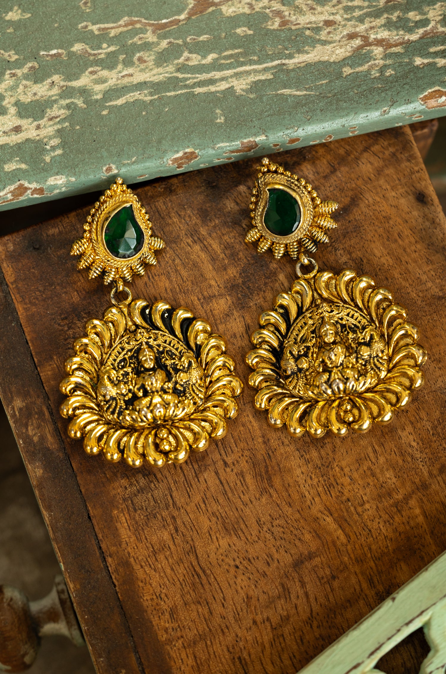 Damyanti Green Kundan Earrings