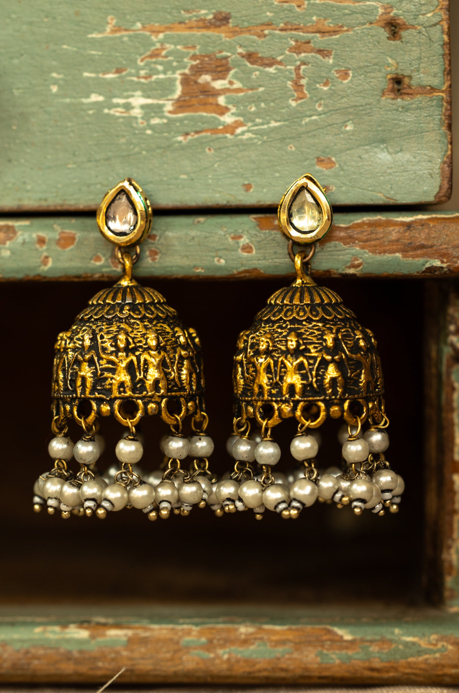 Kriti Kundan Jhumka Earrings