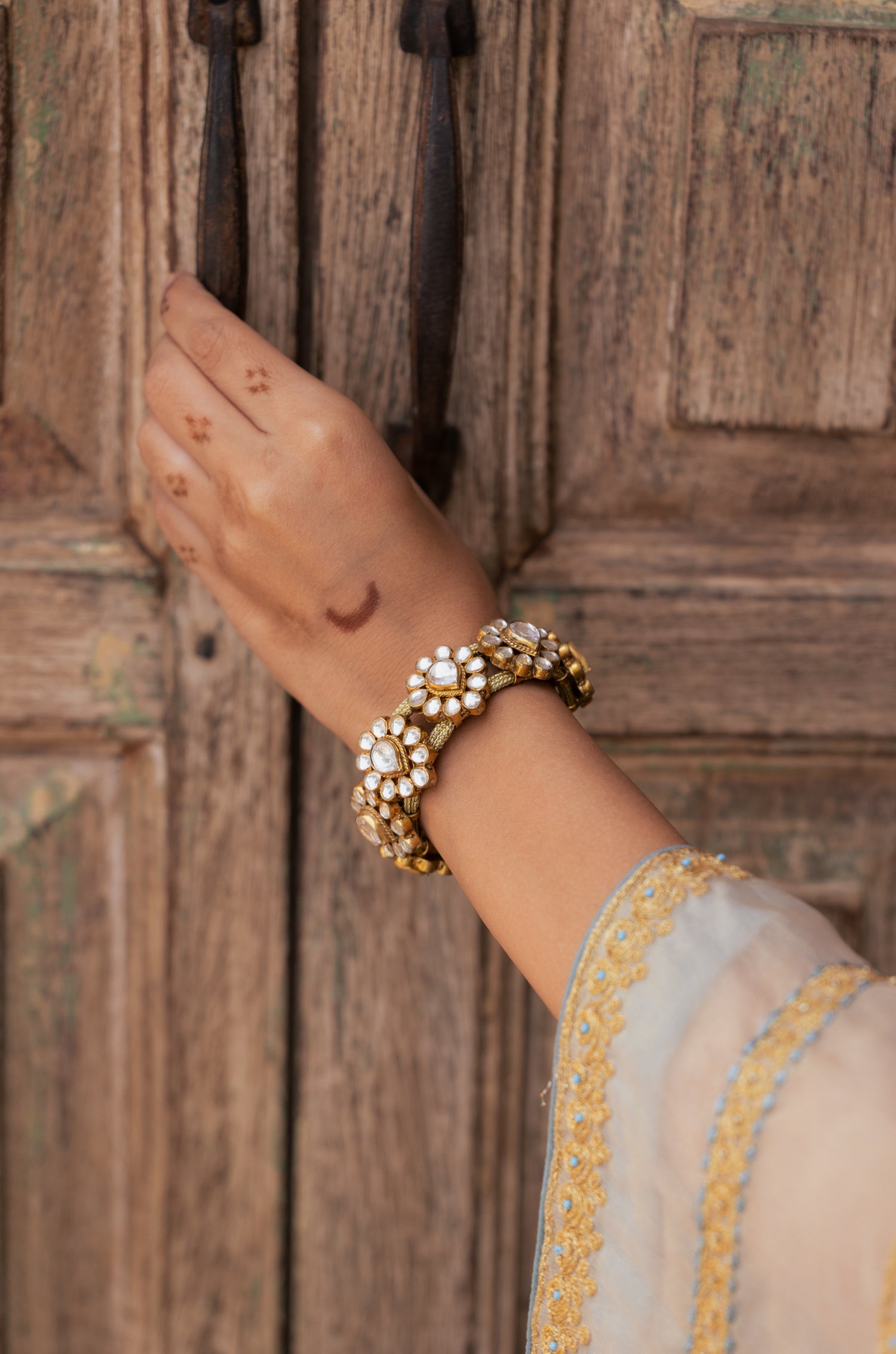 Meena Kundan Paunchi Bracelet