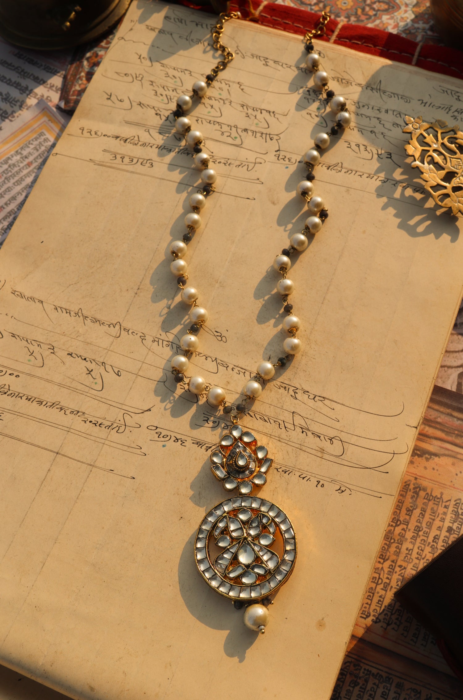 Indina Pearl Kundan Necklace