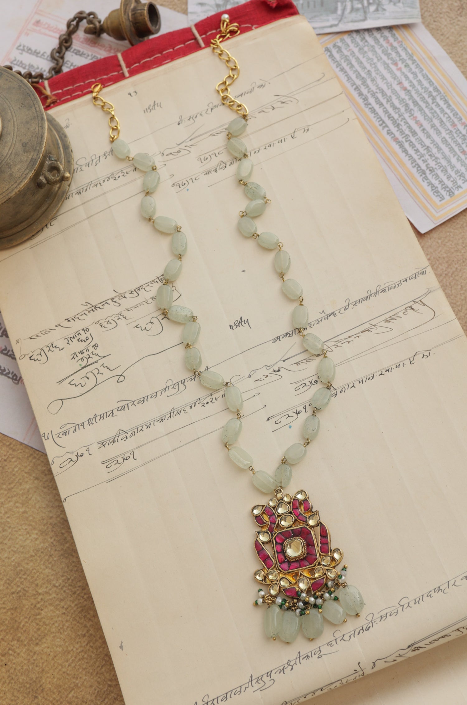 Pari Mint Kundan Necklace