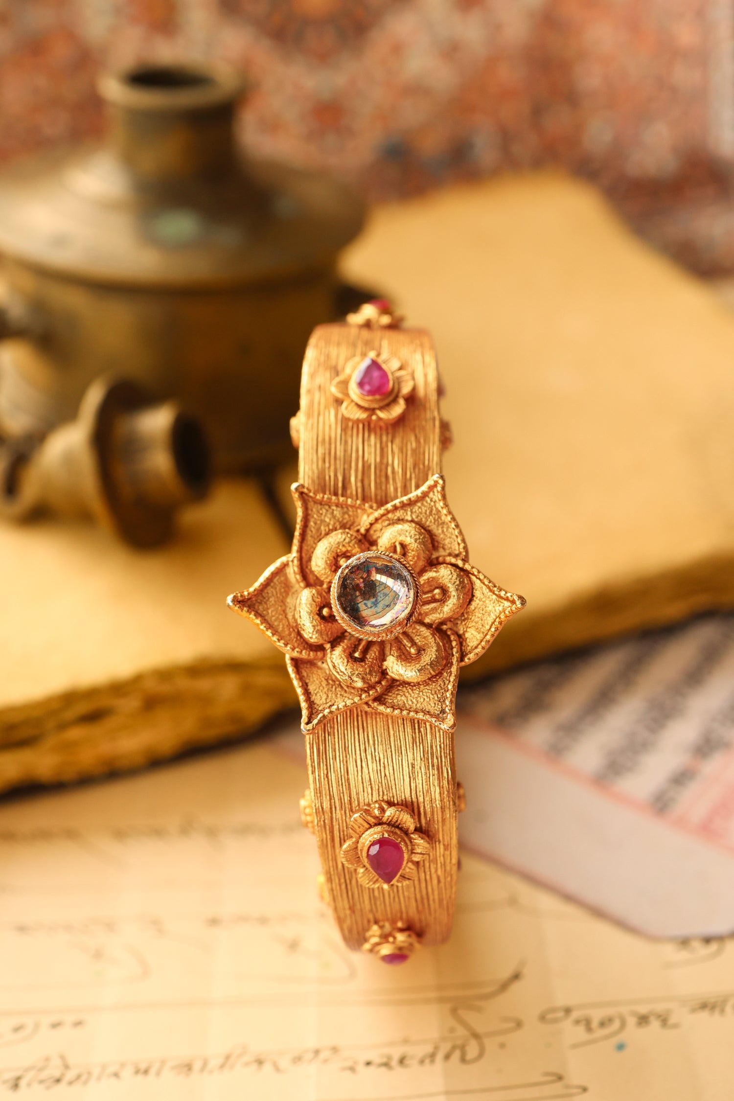 Zoya Kundan Bangle